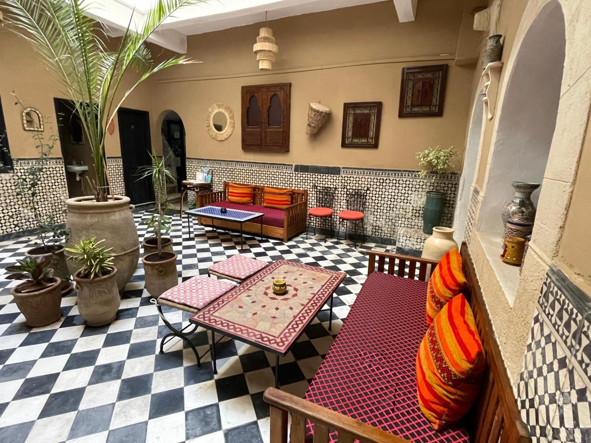 Sidi Magdoul 住宿加早餐酒店 索维拉